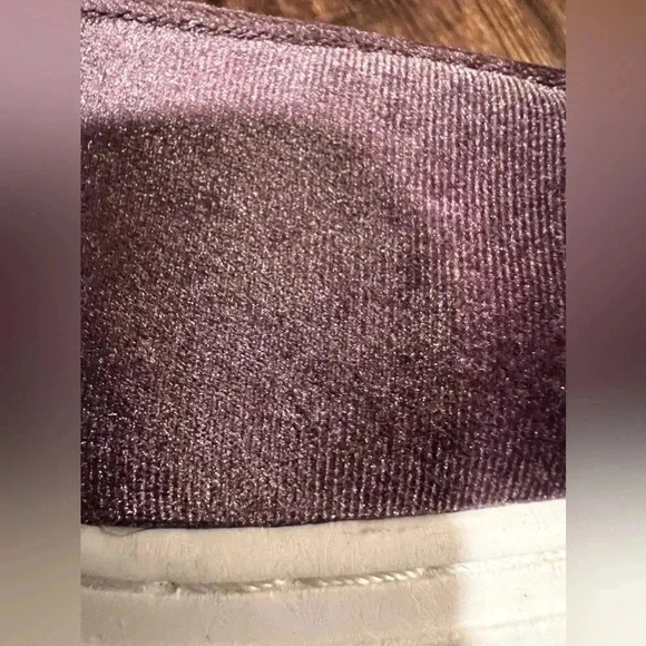 Vince Camuto | Brandia ladies slip on fashion sneakers. Size: 7.5W - Picture 13 of 14